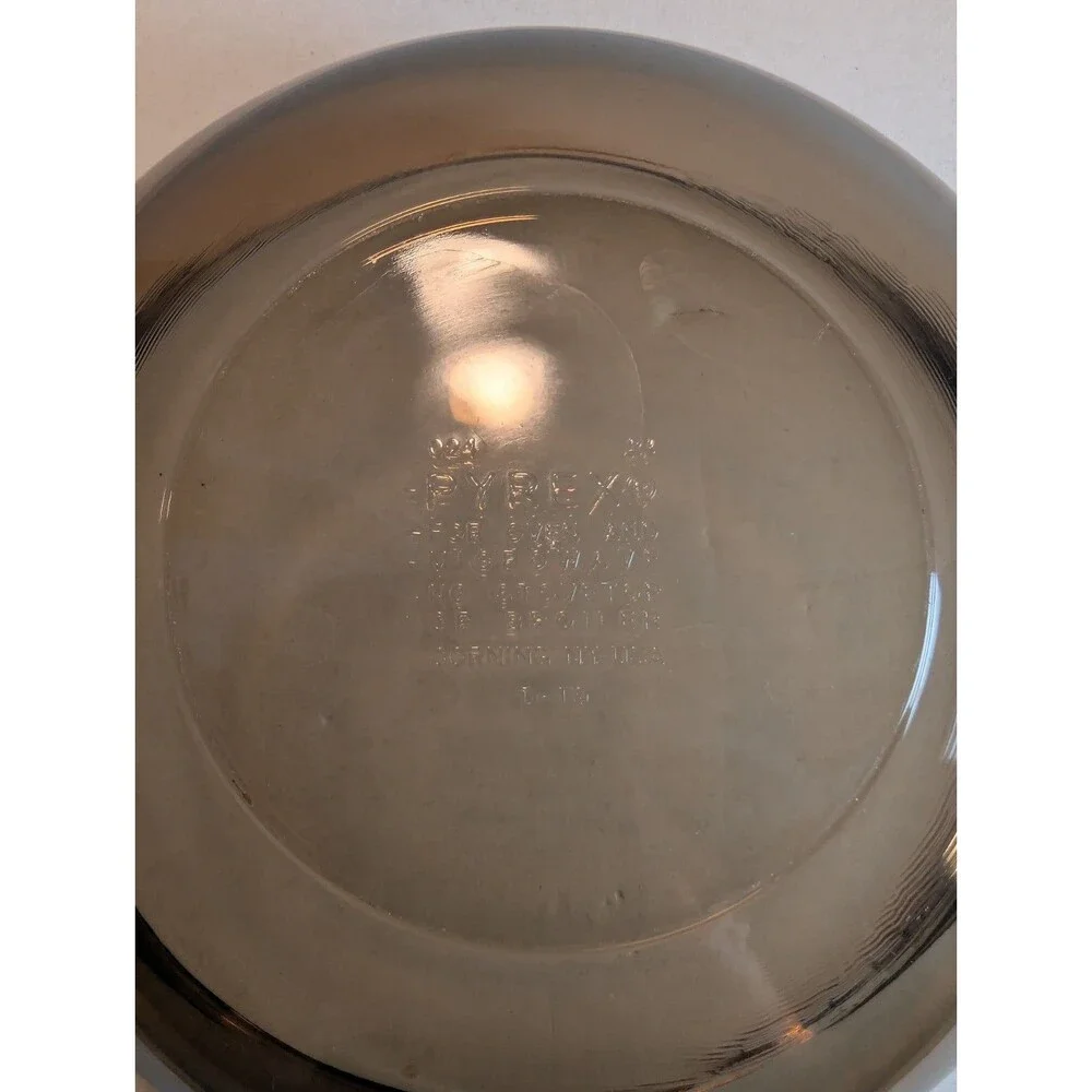 Vintage PYREX 024 Amber Glass Round 2 Quart Casserole Baking Bowl NO LID Brown